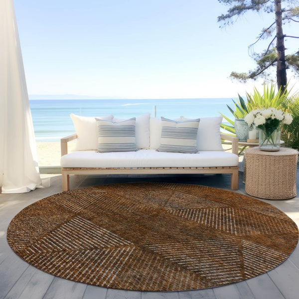Homeroots 3' Geometric Washable Indoor Outdoor Area Rug In Artichoke And Fern Green For Stylish Spaces 8' Round Polyester 586548