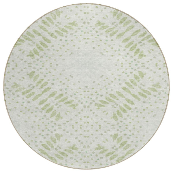 HomeRoots 5' Timeless Floral Washable Area Rug in Artichoke & Fern Green for Indoor & Outdoor Spaces 8' Round 586560