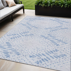 Homeroots 3' Artichoke Green And Fern Green Floral Washable Rug For Indoor And Outdoor Style And Comfort 5' X 8' Polyester 586571
