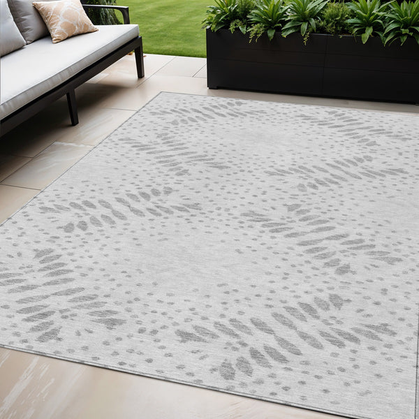 Homeroots 3' Artichoke Green And Fern Green Floral Washable Rug For Indoor And Outdoor Style And Comfort 5' X 8' Polyester 586583