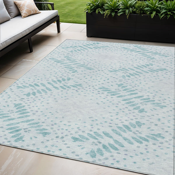 Homeroots 3' Artichoke Green And Fern Green Floral Washable Rug For Indoor And Outdoor Style And Comfort 5' X 8' Polyester 586589