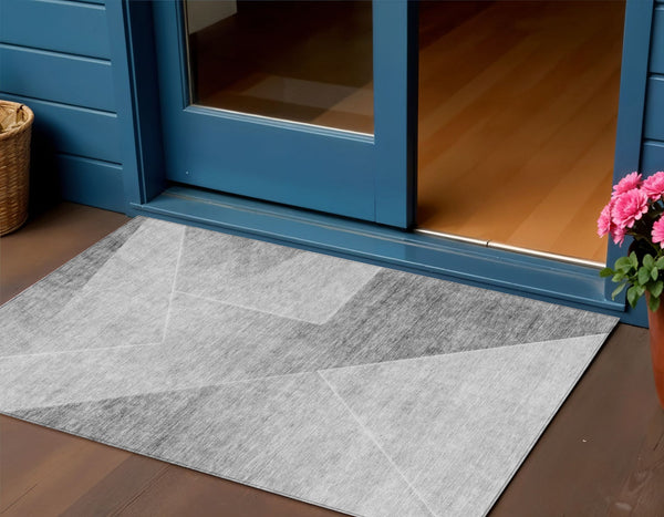 Homeroots 3' Beige Tan And Ivory Abstract Washable Rug - Perfect For Indoor And Outdoor Spaces, Durable & Stylish 3' X 5' Polyester 586606