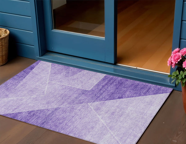 Homeroots 3' Beige Tan And Ivory Abstract Washable Rug - Perfect For Indoor And Outdoor Spaces, Durable & Stylish 3' X 5' Polyester 586612