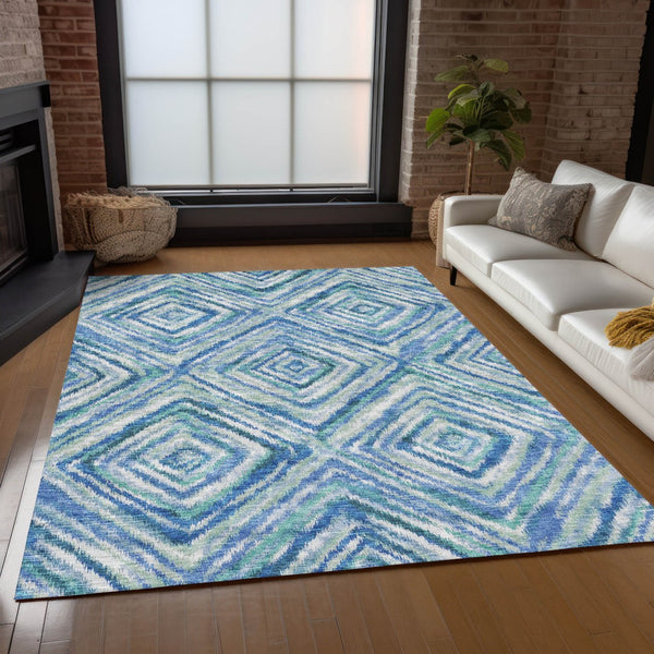 Homeroots 3' Stylish Denim Blue And Green Geometric Washable Area Rug For Indoor And Outdoor Elegance 3' X 5' Polyester 586636