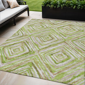 Homeroots 3' Stylish Denim Blue And Green Geometric Washable Area Rug For Indoor And Outdoor Elegance 5' X 8' Polyester 586643