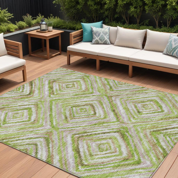 Homeroots 3' Stylish Denim Blue And Green Geometric Washable Area Rug For Indoor And Outdoor Elegance 8' X 10' Polyester 586645