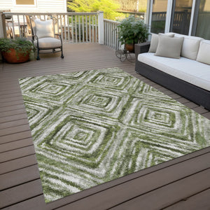 Homeroots 3' Artichoke Green And Sage Geometric Washable Indoor Outdoor Area Rug For Stylish Spaces 3' X 5' Polyester 586654