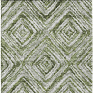 Homeroots 3' Artichoke Green And Sage Geometric Washable Indoor Outdoor Area Rug For Stylish Spaces 8' X 10' Polyester 586657