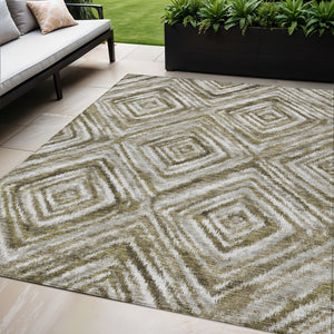 Homeroots 3' Artichoke Green And Sage Geometric Washable Indoor Outdoor Area Rug For Stylish Spaces 5' X 8' Polyester 586667