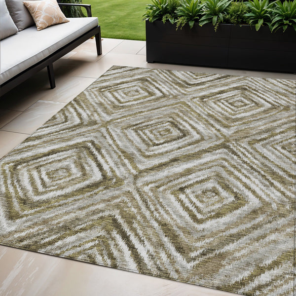 Homeroots 3' Artichoke Green And Sage Geometric Washable Indoor Outdoor Area Rug For Stylish Spaces 5' X 8' Polyester 586667