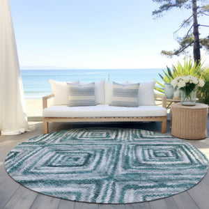 Homeroots 3' Artichoke Green And Sage Geometric Washable Indoor Outdoor Area Rug For Stylish Spaces 8' Round Polyester 586692