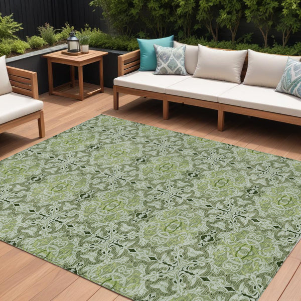 Homeroots 3' Elegant Artichoke Green Medallion Rug - Washable Indoor/Outdoor Solution For Any Space 10' X 14' Polyester 586737