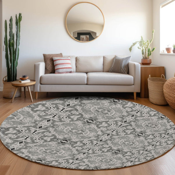 Homeroots 3' Elegant Artichoke Green Medallion Rug - Washable Indoor/Outdoor Solution For Any Space 8' Round Polyester 586752