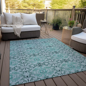 Homeroots 3' Elegant Artichoke Green Medallion Rug - Washable Indoor/Outdoor Solution For Any Space 5' X 8' Polyester 586769