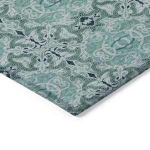 Homeroots 3' Elegant Artichoke Green Medallion Rug - Washable Indoor/Outdoor Solution For Any Space 8' X 10' Polyester 586771