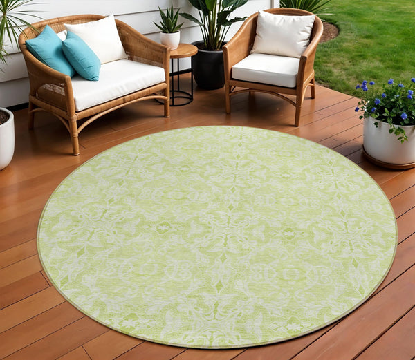 Homeroots 3' Artichoke Green Medallion Washable Area Rug - Stylish, Durable, Indoor Outdoor Decor Solution 8' Round Polyester 586782
