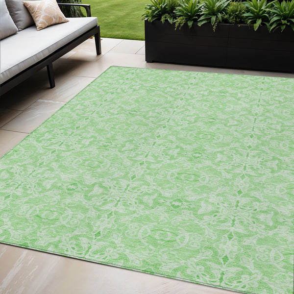 Homeroots 3' Artichoke Green Medallion Washable Area Rug - Stylish, Durable, Indoor Outdoor Decor Solution 5' X 8' Polyester 586793