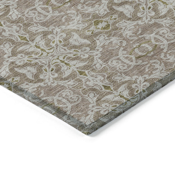 Homeroots 3' Artichoke Green Medallion Washable Area Rug - Stylish, Durable, Indoor Outdoor Decor Solution 5' X 8' Polyester 586805