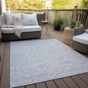 HomeRoots 5' Silver and Gray Medallion Area Rug - Durable, Washable Design for Indoor and Outdoor Elegance 10' X 14' 586833