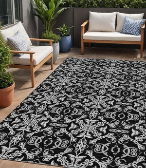 Homeroots 3' Brown And Black Medallion Washable Area Rug - Stylish, Durable, Indoor/Outdoor Decor Solution 5' X 8' Polyester 586865