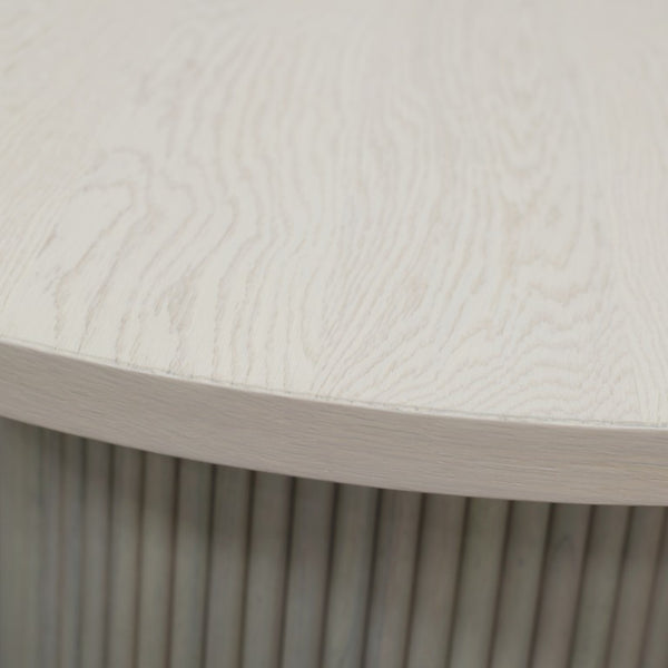 Alpine Furniture Reba Sculptural Round Cocktail Table With Fluted Base And Oak Veneer Top, 39.5" Diameter Natural White Wash 5868W-61
