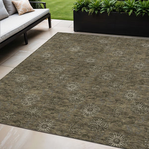 Homeroots 3' Brown And Beige Floral Washable Area Rug – Perfect For Indoor And Outdoor Spaces, Durable Design 5' X 8' Polyester 586961