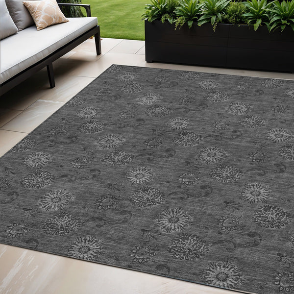 Homeroots 3' Brown And Beige Floral Washable Area Rug – Perfect For Indoor And Outdoor Spaces, Durable Design 5' X 8' Polyester 586979
