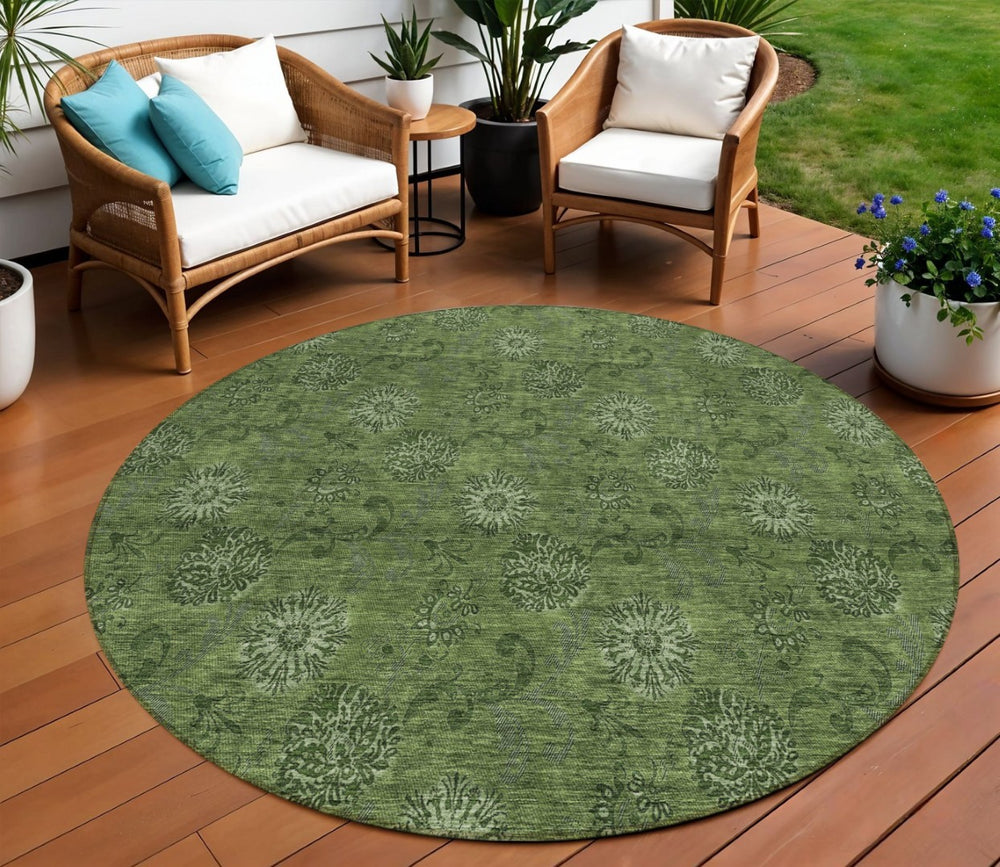 HomeRoots 5' Olive Green Floral Indoor Outdoor Area Rug – Stylish, Durable, Machine Washable for High Traffic Spaces 8' Round 586986