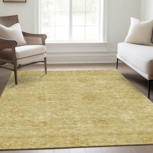 Homeroots 3' Gold Floral Washable Area Rug - Durable Indoor Outdoor Accent For Living Room, Patio & More 5' X 8' Polyester 586991