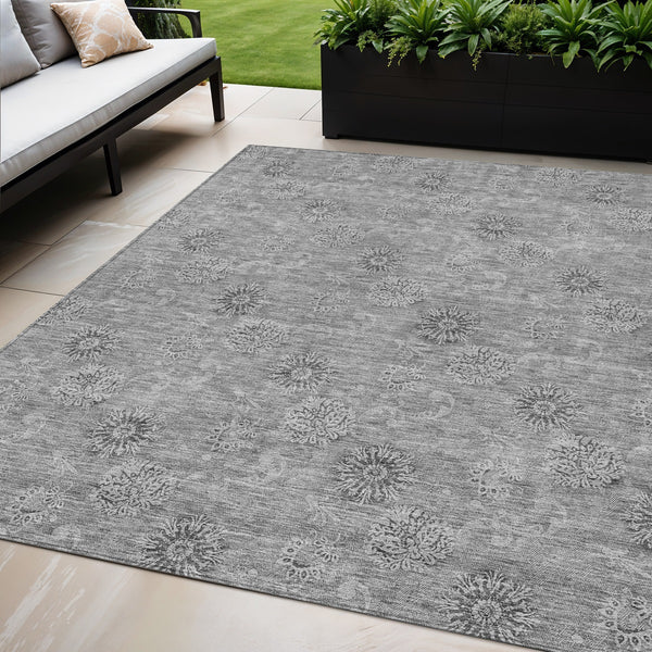 Homeroots 3' Gold Floral Washable Area Rug - Durable Indoor Outdoor Accent For Living Room, Patio & More 5' X 8' Polyester 587009