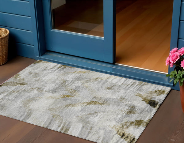 Homeroots 3'' Gray Silver And Blue Abstract Washable Area Rug For Indoor And Outdoor Spaces, Stain Resistant 3' X 5' Polyester 587110