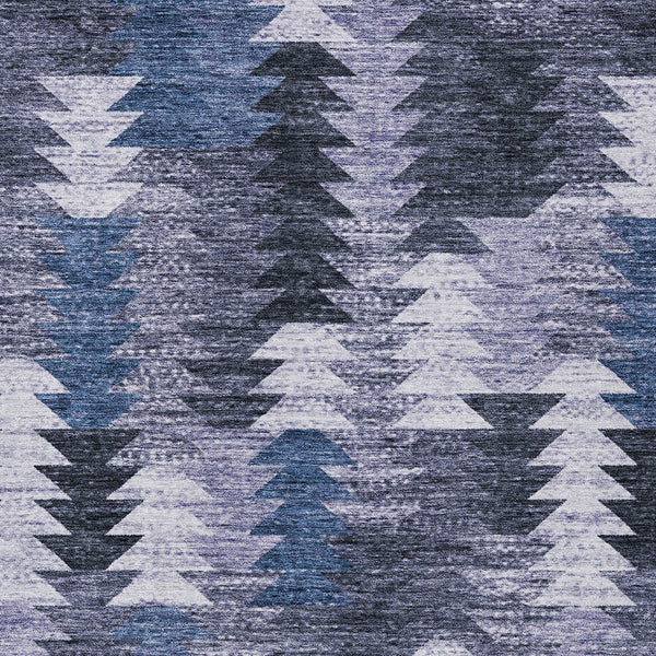 Homeroots 3' Navy Blue And Sky Blue Southwestern Washable Area Rug For Stylish Indoor Or Outdoor Spaces 3' X 5' Polyester 587332
