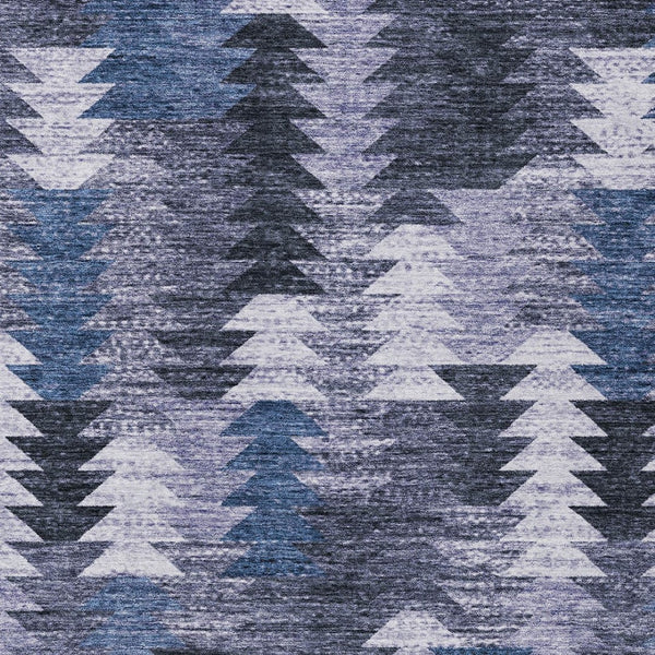 Homeroots 3' Navy Blue And Sky Blue Southwestern Washable Area Rug For Stylish Indoor Or Outdoor Spaces 5' X 8' Polyester 587333