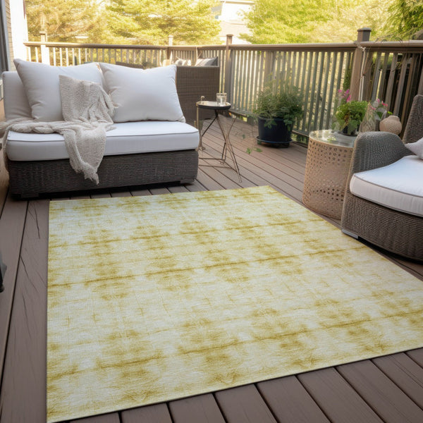 Homeroots 3' Beige Taupe & Tan Geometric Washable Area Rug – Perfect For Indoor & Outdoor Spaces, Durable Design 8' X 10' Polyester 587383