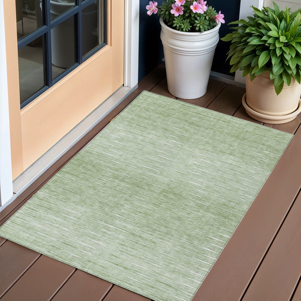 Homeroots 3' Artichoke Green Abstract Washable Area Rug - Ideal For Indoor And Outdoor Spaces, Stain Resistant 3' X 5' Polyester 587386