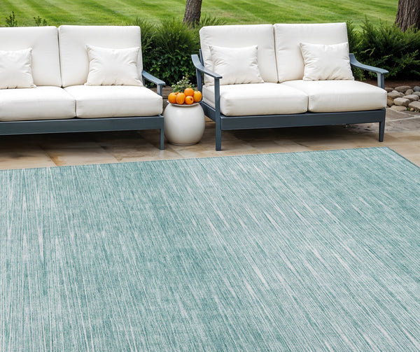 Homeroots 3' Artichoke Green Abstract Washable Area Rug - Ideal For Indoor And Outdoor Spaces, Stain Resistant 9' X 12' Polyester 587396