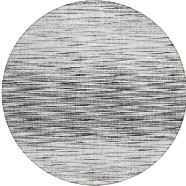 Homeroots 3' Artichoke Green Abstract Washable Area Rug - Ideal For Indoor And Outdoor Spaces, Stain Resistant 8' Round Polyester 587412