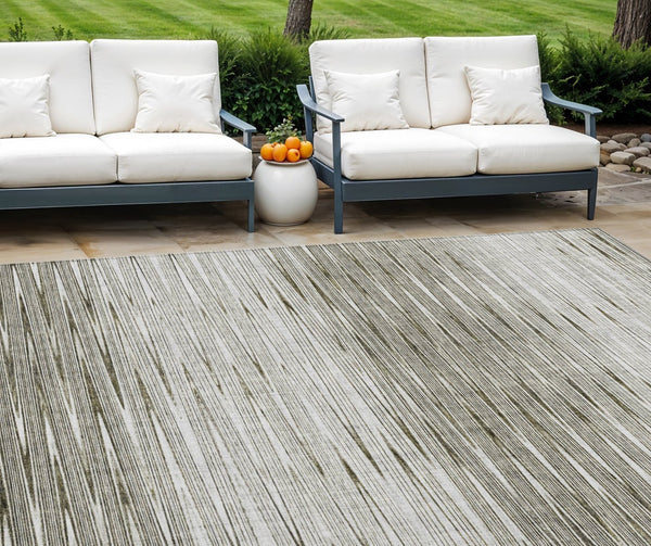 Homeroots 3' Artichoke Green Abstract Washable Area Rug - Ideal For Indoor And Outdoor Spaces, Stain Resistant 9' X 12' Polyester 587432