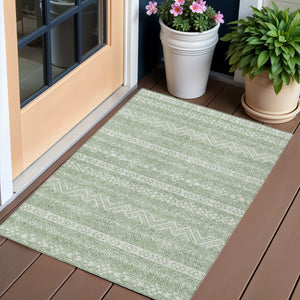 Homeroots 3' Artichoke Green Southwestern Washable Area Rug - Perfect For Indoor And Outdoor Spaces! 3' X 5' Polyester 587500