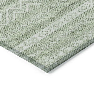 Homeroots 3' Artichoke Green Southwestern Washable Area Rug - Perfect For Indoor And Outdoor Spaces! 8' X 10' Polyester 587503