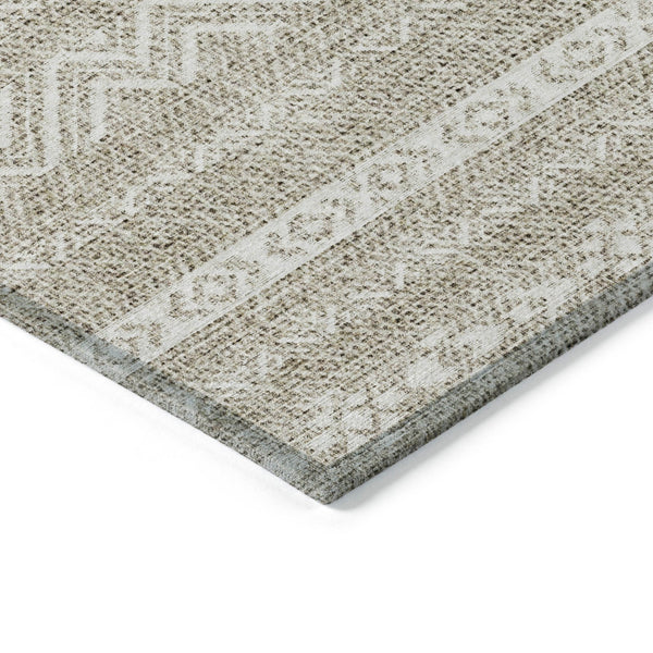 Homeroots 3' Artichoke Green Southwestern Washable Area Rug - Perfect For Indoor And Outdoor Spaces! 8' X 10' Polyester 587509