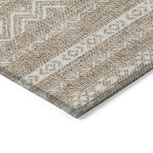 Homeroots 3' Artichoke Green Southwestern Washable Area Rug - Perfect For Indoor And Outdoor Spaces! 5' X 8' Polyester 587513
