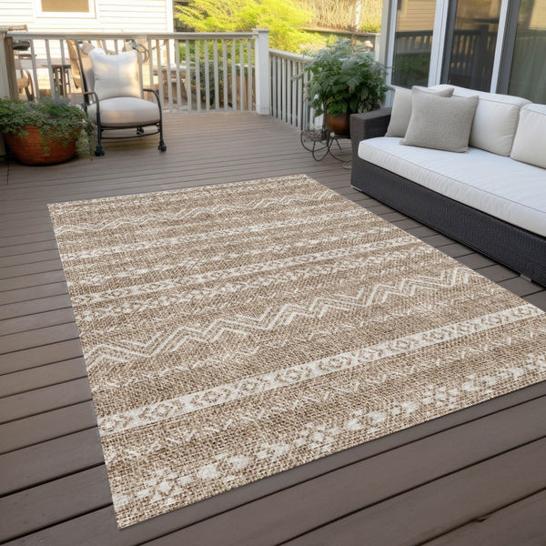 Homeroots 3' Artichoke Green Southwestern Washable Area Rug - Perfect For Indoor And Outdoor Spaces! 5' X 8' Polyester 587513