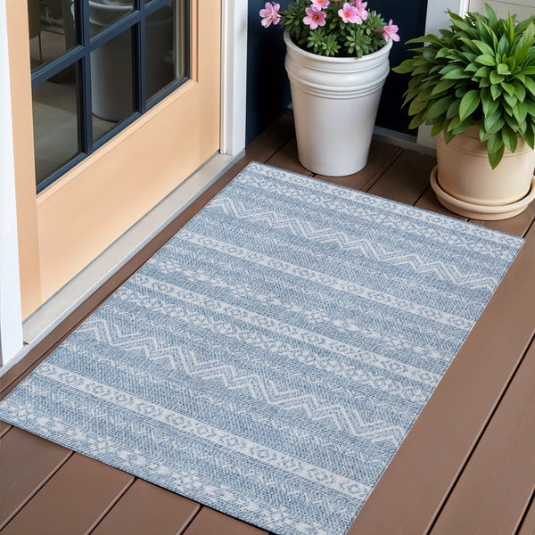 Homeroots 3' Artichoke Green Southwestern Washable Area Rug - Perfect For Indoor And Outdoor Spaces! 3' X 5' Polyester 587518