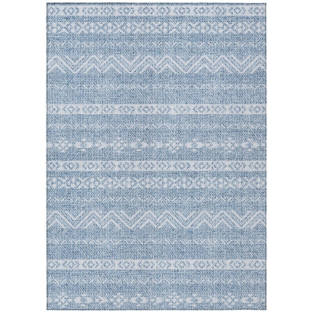 HomeRoots 5' Washable Southwestern Area Rug in Blue and Denim - Durable, Stylish, Perfect for Indoor & Outdoor Spaces 5' X 8' 587519