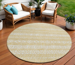 Homeroots 3' Artichoke Green Southwestern Washable Area Rug - Perfect For Indoor And Outdoor Spaces! 8' Round Polyester 587532