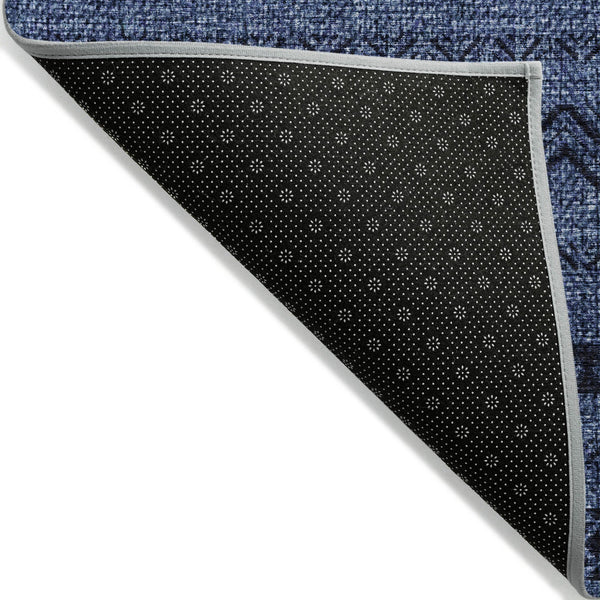 Homeroots 3' Artichoke Green Southwestern Washable Area Rug - Perfect For Indoor And Outdoor Spaces! 3' X 5' Polyester 587548