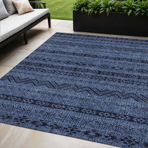 Homeroots 3' Artichoke Green Southwestern Washable Area Rug - Perfect For Indoor And Outdoor Spaces! 5' X 8' Polyester 587549