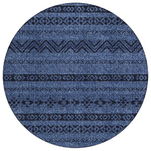 HomeRoots 5' Stylish Southwestern Indoor Outdoor Area Rug in Navy Blue & Black – Durable, Washable & Versatile 8' Round 587550
