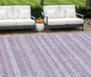 Homeroots 3' Artichoke Green Southwestern Washable Area Rug - Perfect For Indoor And Outdoor Spaces! 9' X 12' Polyester 587558